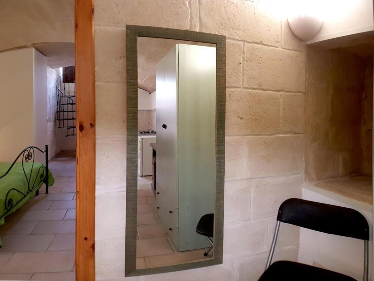Oikia Vacanze Uggiano La Chiesa Casa Dante Екстериор снимка