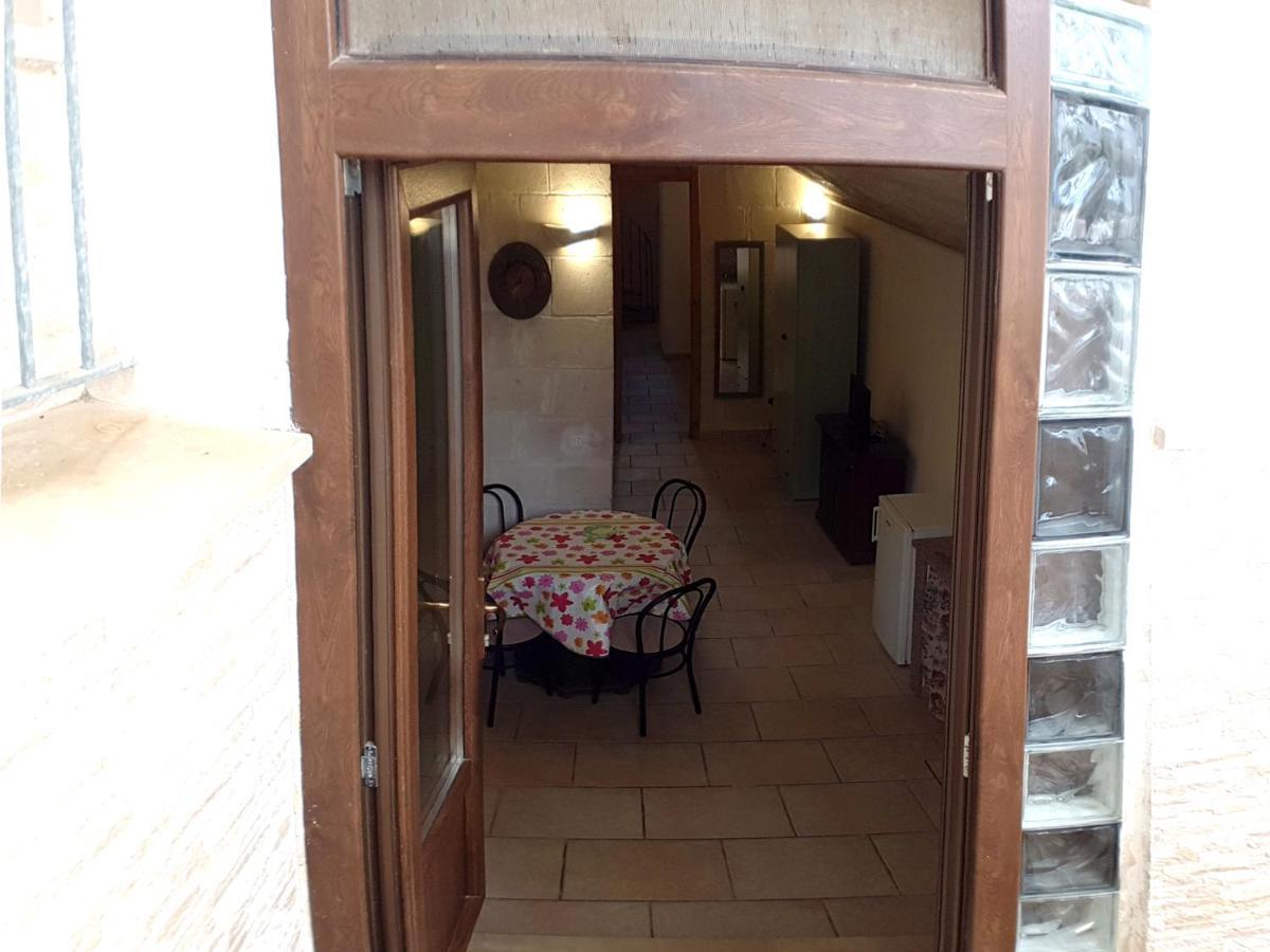 Oikia Vacanze Uggiano La Chiesa Casa Dante Екстериор снимка