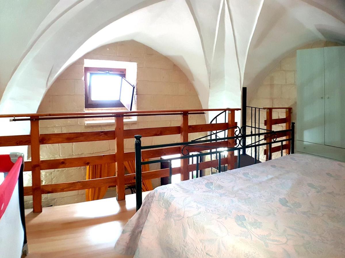 Oikia Vacanze Uggiano La Chiesa Casa Dante Екстериор снимка