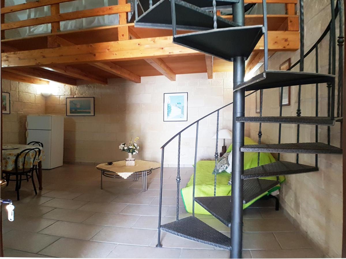 Oikia Vacanze Uggiano La Chiesa Casa Dante Екстериор снимка