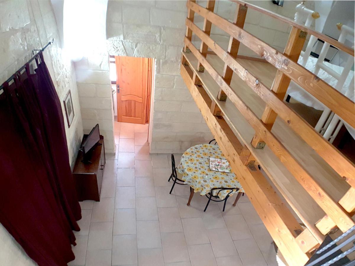 Oikia Vacanze Uggiano La Chiesa Casa Dante Екстериор снимка